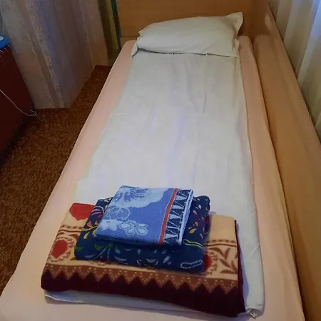 Къща Мира